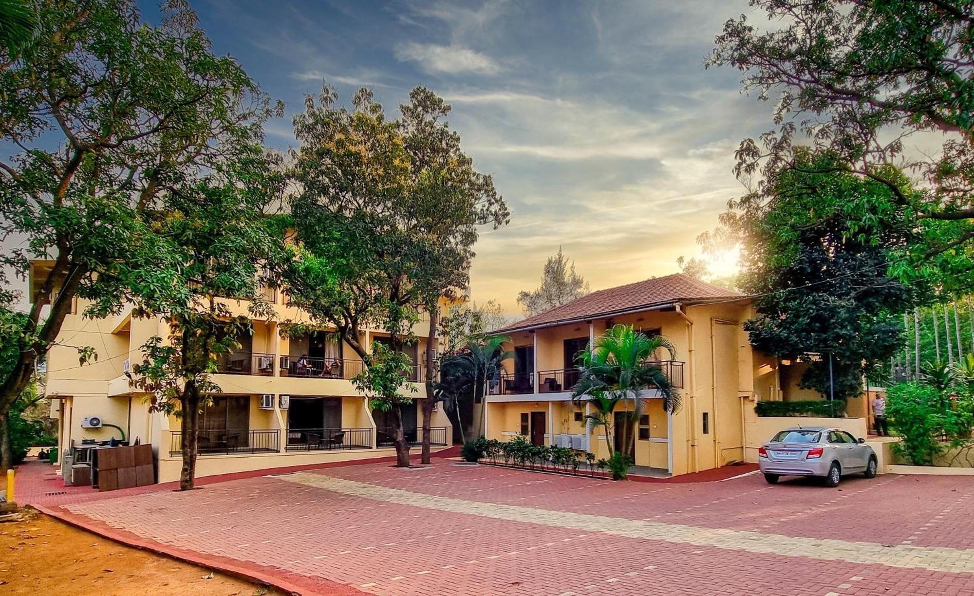 Zaras Resort Khandala Lonavala Exterior foto