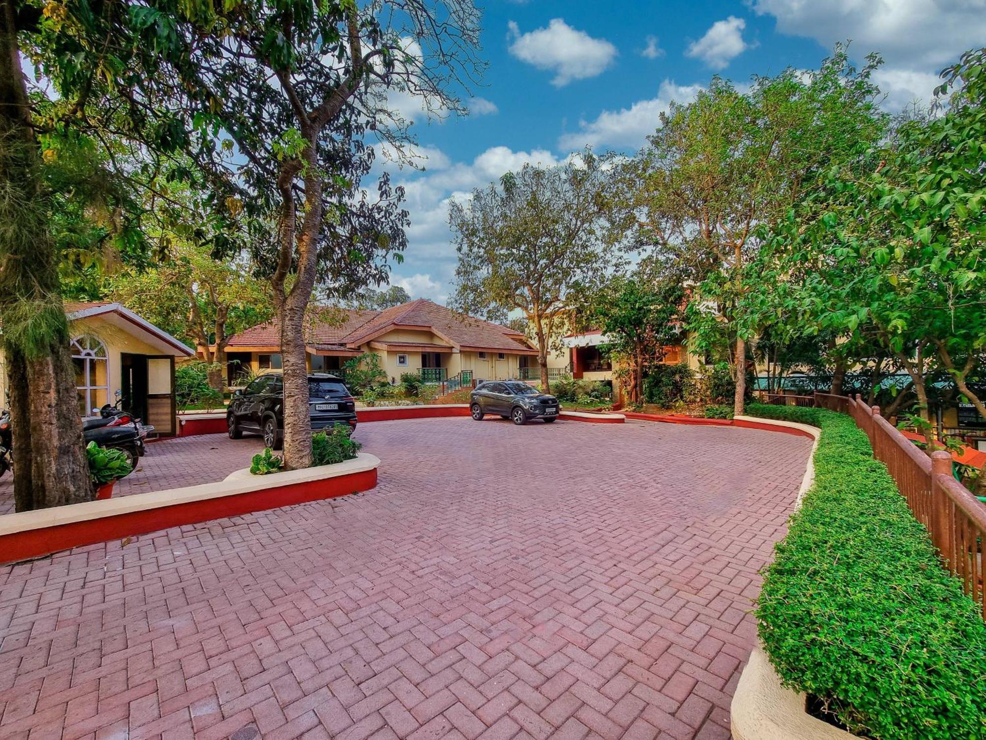 Zaras Resort Khandala Lonavala Exterior foto